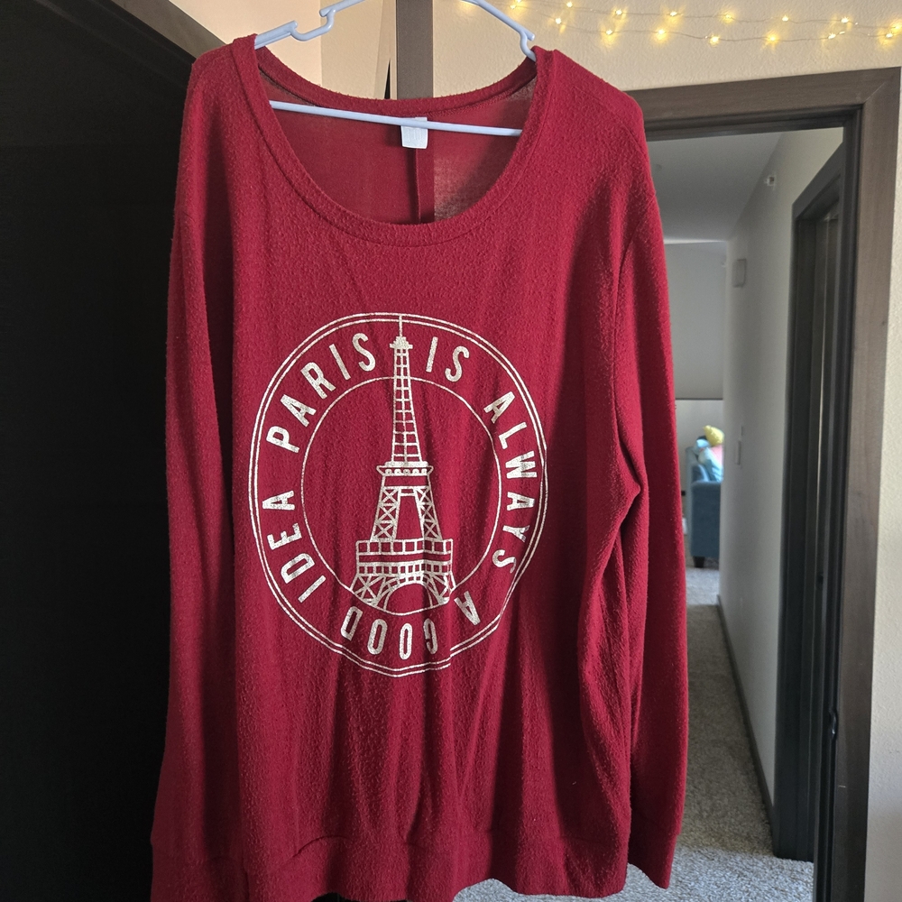 Eiffel Tower Graphic Pullover